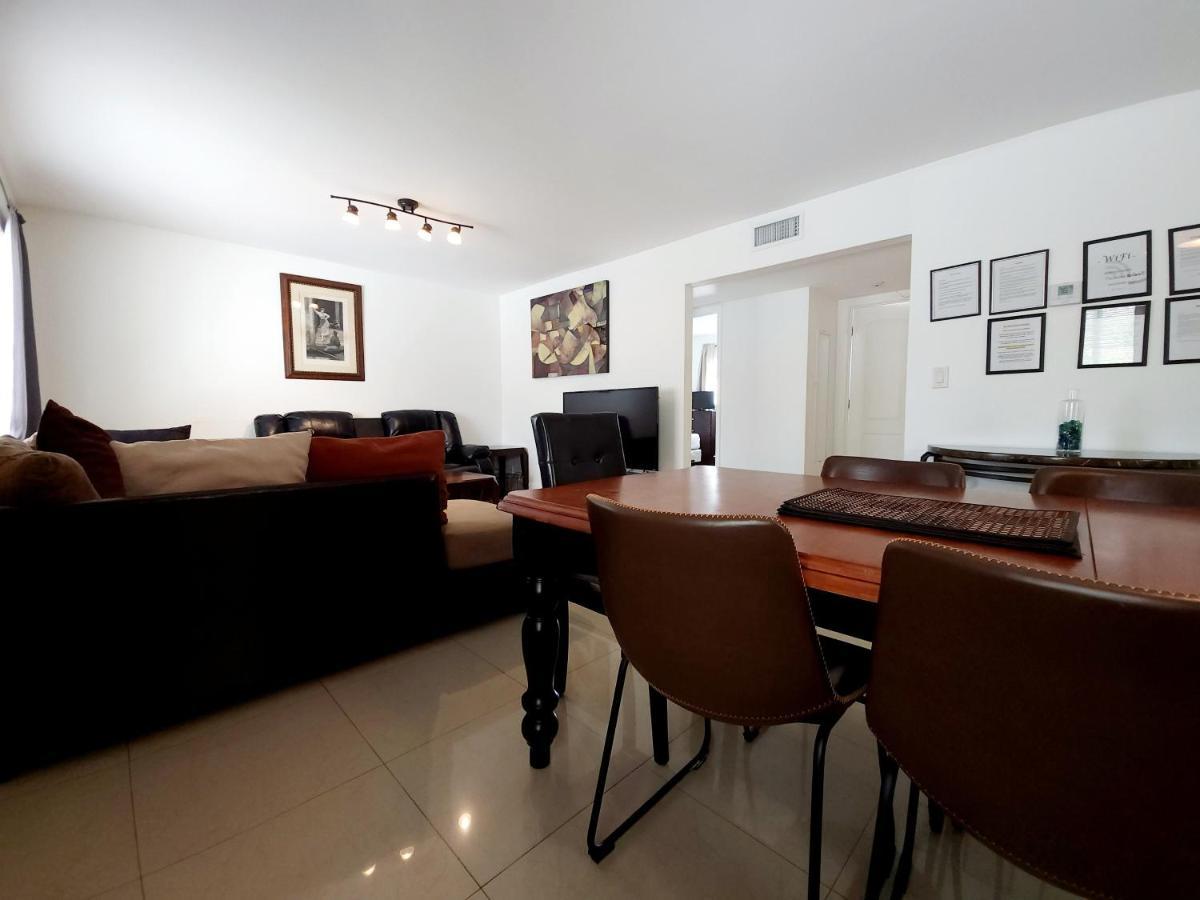 A4 - Endless Summer Rentals - Downtown Apartment Near Park, Ports, And Beach Fort Lauderdale Exteriör bild