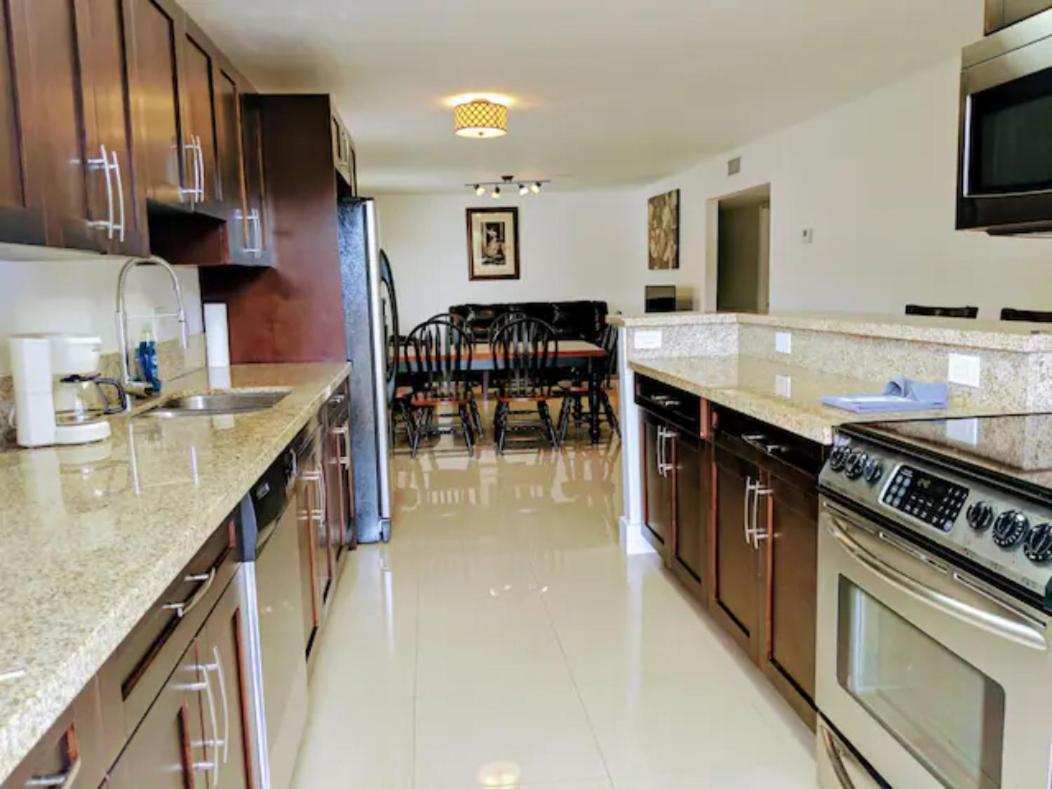 A4 - Endless Summer Rentals - Downtown Apartment Near Park, Ports, And Beach Fort Lauderdale Exteriör bild