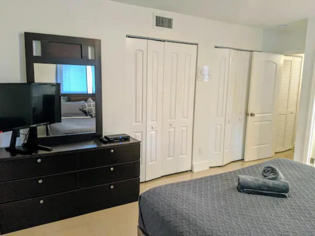 A4 - Endless Summer Rentals - Downtown Apartment Near Park, Ports, And Beach Fort Lauderdale Exteriör bild