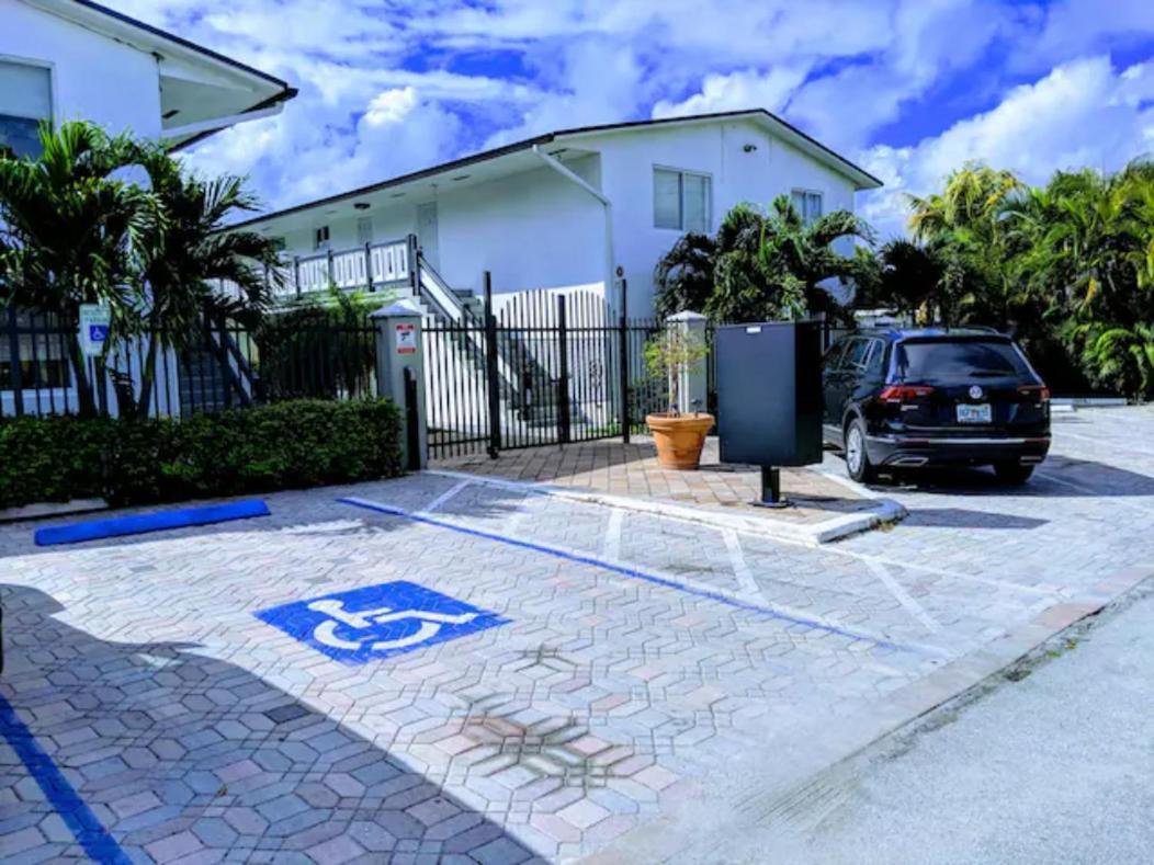 A4 - Endless Summer Rentals - Downtown Apartment Near Park, Ports, And Beach Fort Lauderdale Exteriör bild